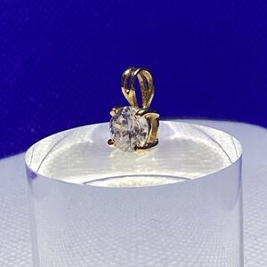 Necklace Pendant with Cubic Zirconia
